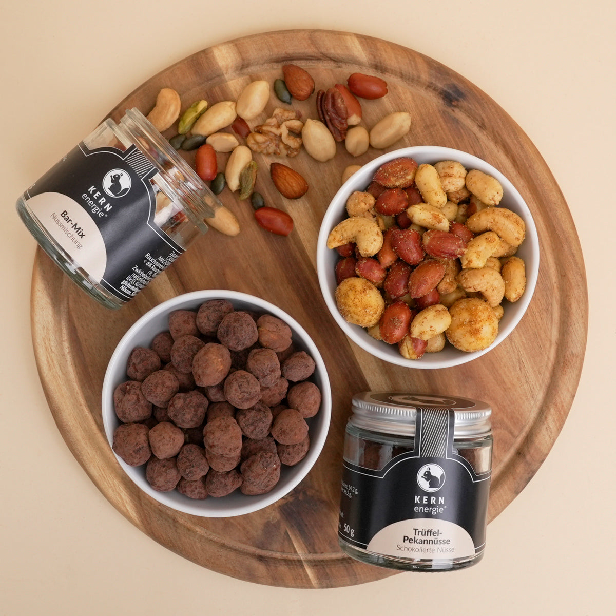 Nussmischung V.I.P. Curry, gebrannte hazelnüsse "Pure Chocolate Hazelnuts",  Nussmischung Bar-Mix und schokolierte Pekannüsse "Trüffel Pekannüsse"