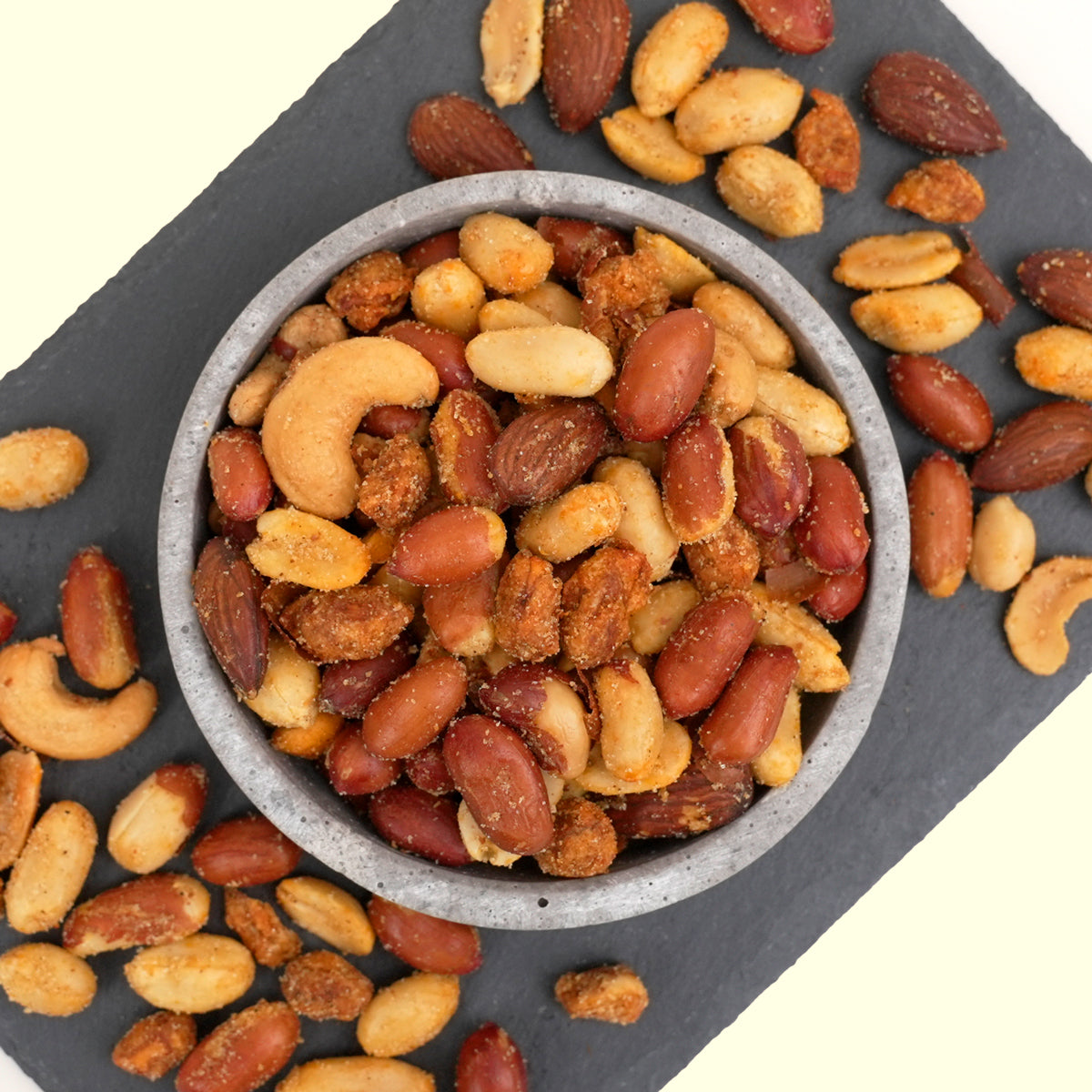 Safari Deluxe–würzige Nussmischung Mandeln, Macadamia, Pekannüssen, Cashews und Katjang Pedis