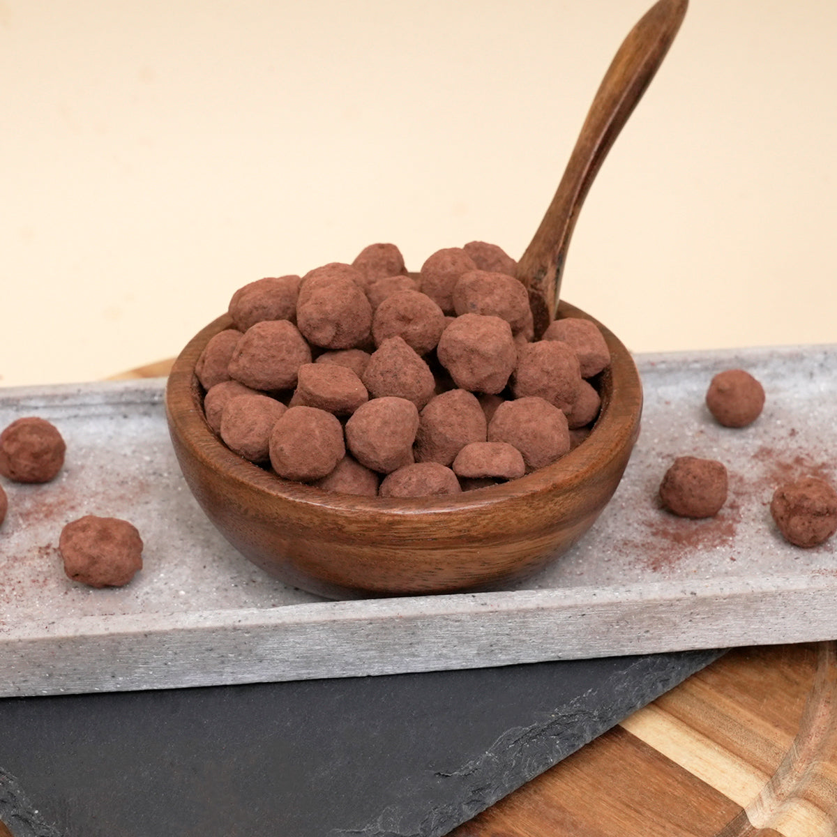 Pure Chocolate Hazelnuts – gebrannte Haselnüsse mit Kakao umhüllt