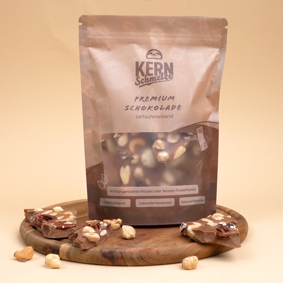 Bruchschokolade–Schweizer Schokolade mit Australian Gold, u.a. mit gerösteten Macadamia, Cashews, Mandeln, ohne Palmöl